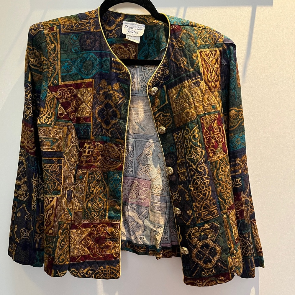 Stuart Alan colorful blazer
Size small